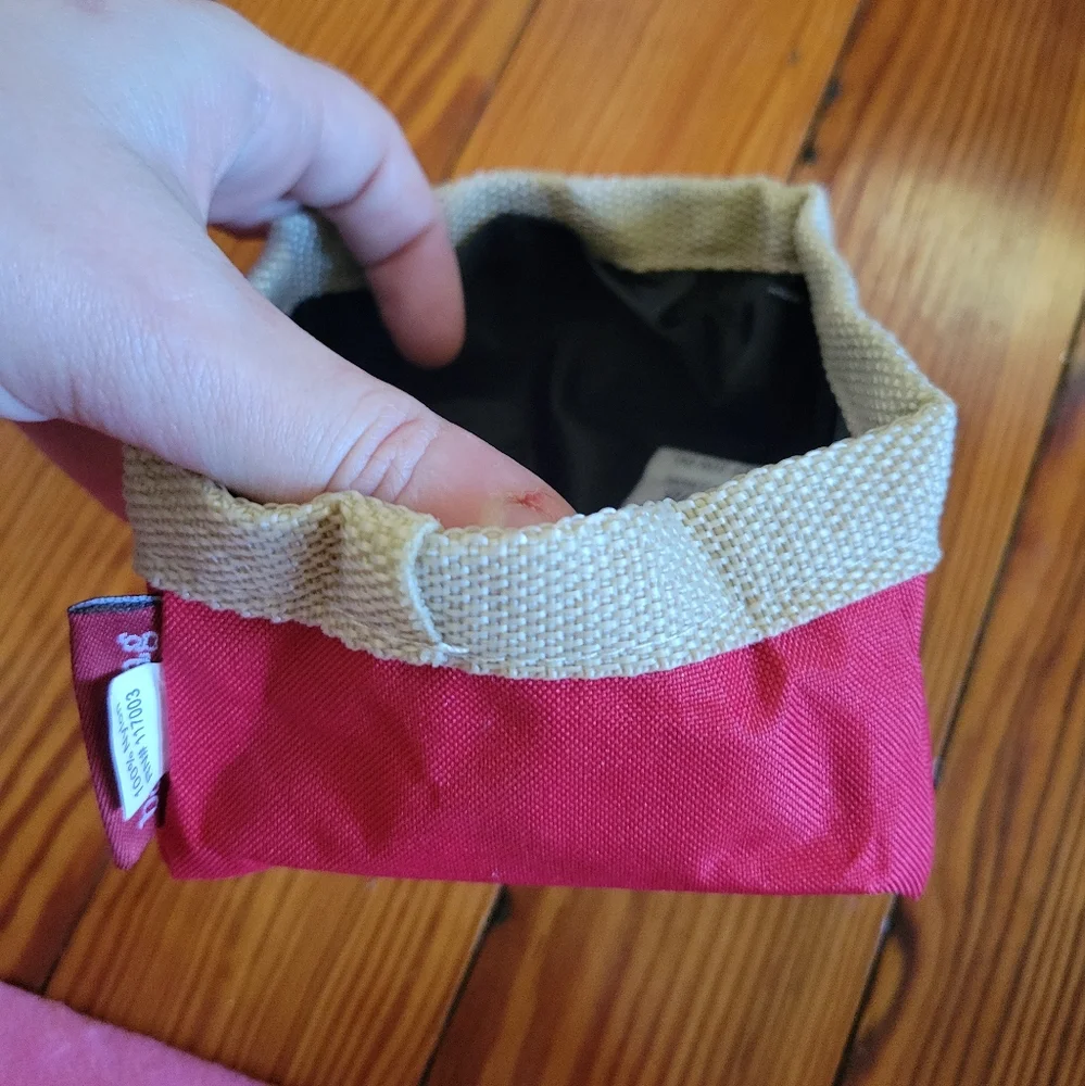 ❤️🩷❤️Nwt Bark N Bag travel food dish pet animal